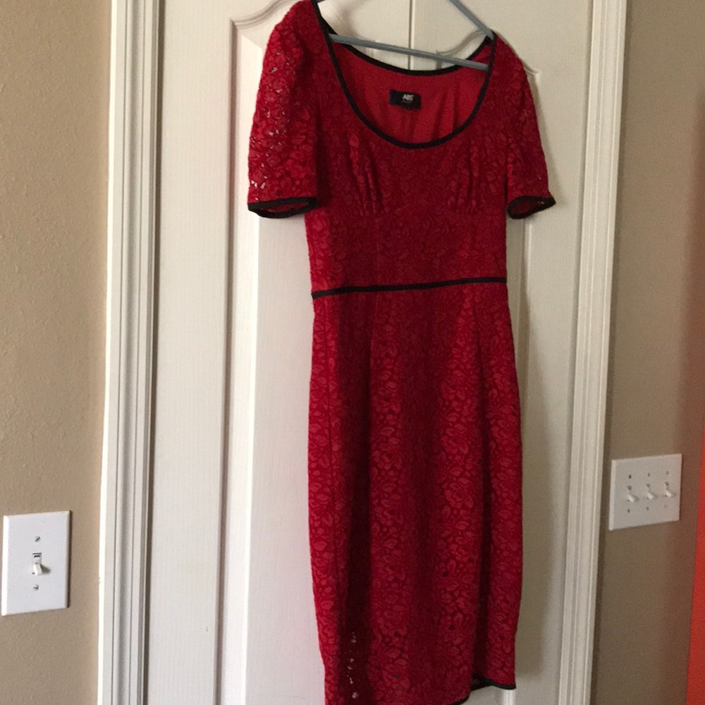 Pretty Lace Dress